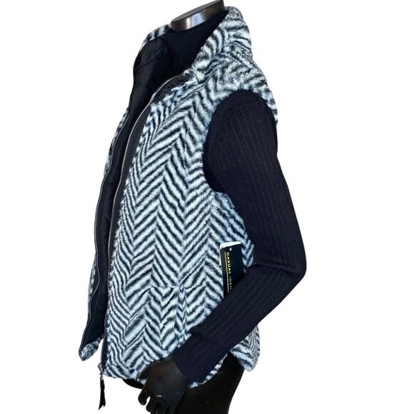 Casual Identity Reversible Faux Fur Vest NWT Women Size Small Animal Print Black - Picture 2 of 7